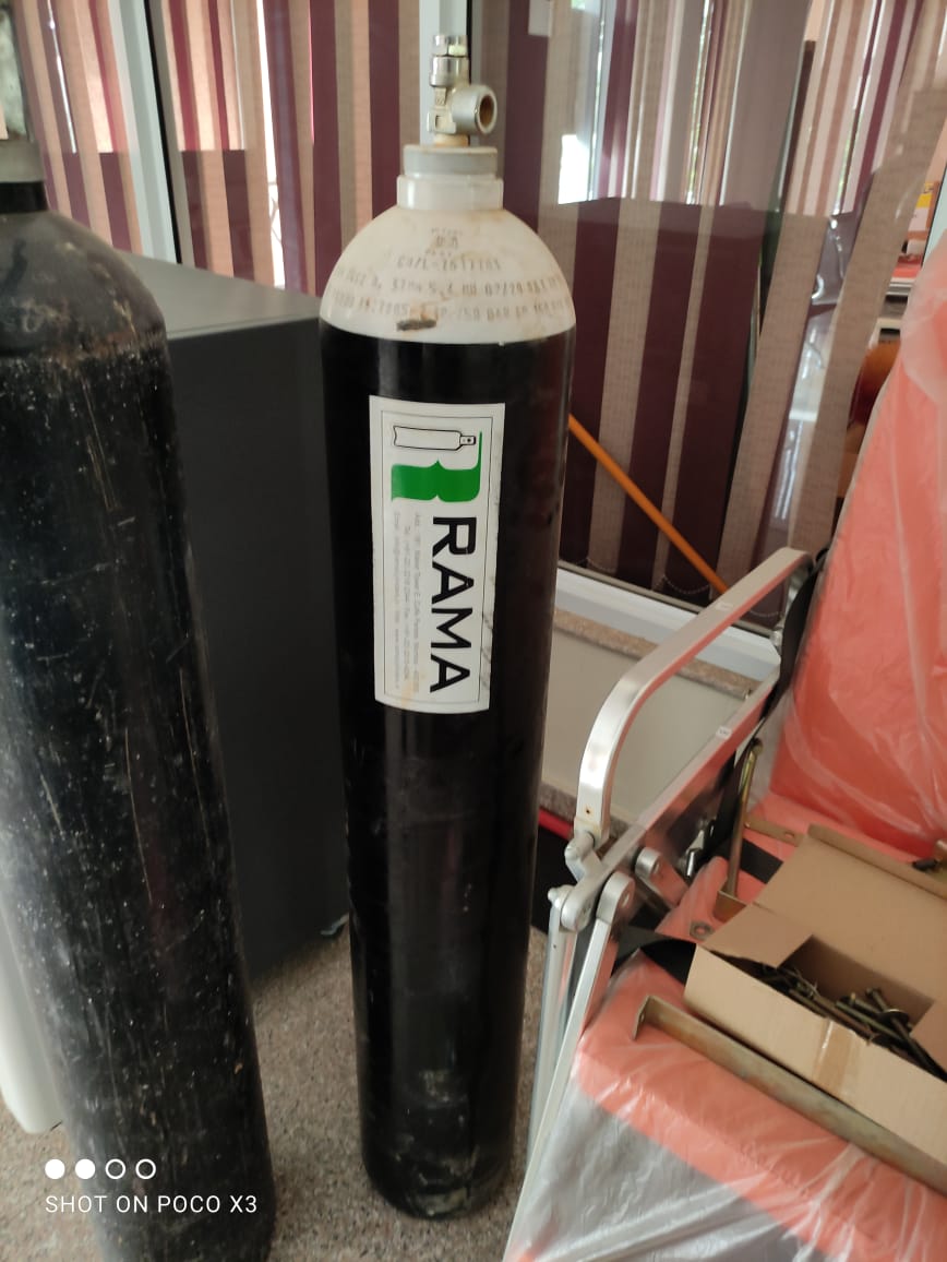Oxygen Cylinder Jumbo 47 Liter For Rent 9810525762